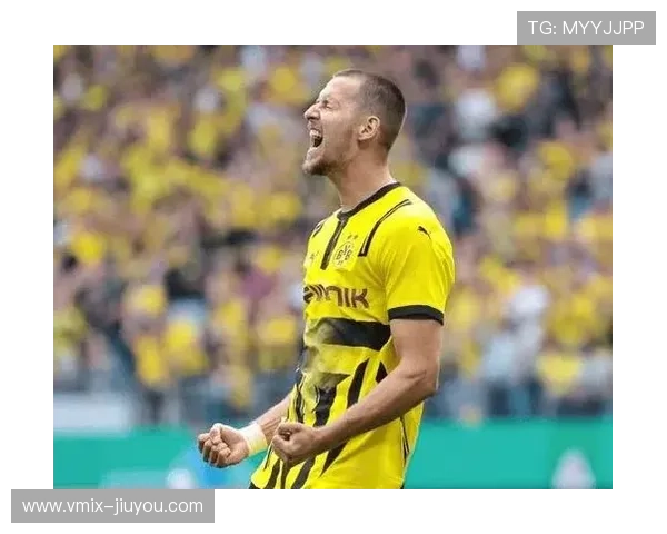 逆境中的领袖：施洛特贝克成为多特后防新核心