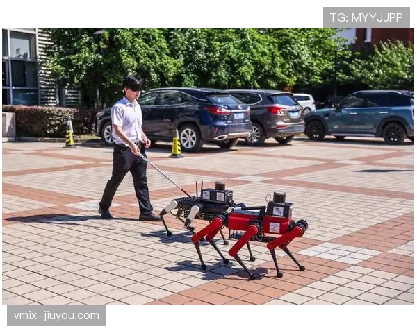 霍芬海姆主场餐厅实现后厨自动化,利用机器人完成比赛日高峰时段备餐 霍芬海姆主场餐厅实现后厨自动化,利用机器人完成比赛日高峰时段备餐
